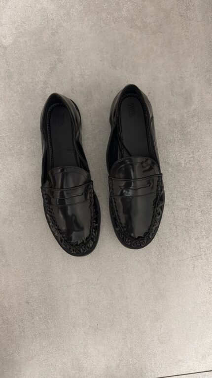  لوفر Zara